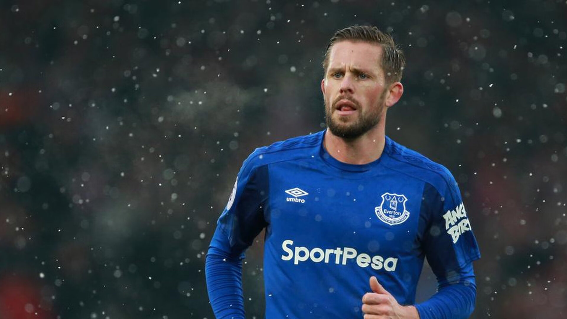 爱游戏官方-英雄不问出处，库尔图瓦神级发挥，阿根廷险胜突尼斯